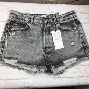 Zara black denim frayed shorts size 8
